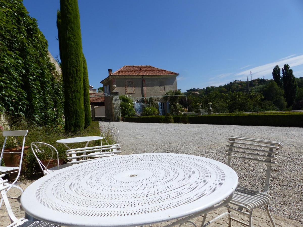 Chateau Du Grand Jardin Valensole Zewnętrze zdjęcie